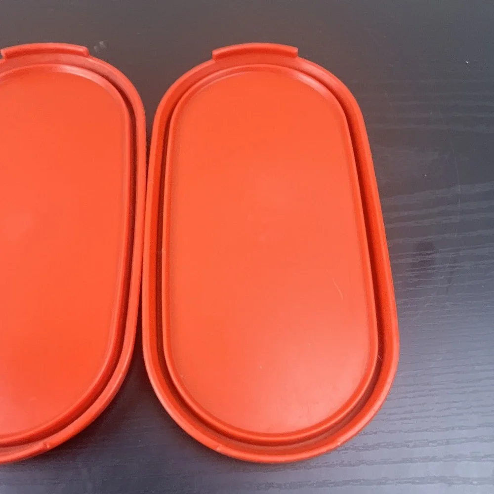 Tupperware Red Oval Snap Lids 18 oz Replacement Plastic Seal Set of 3